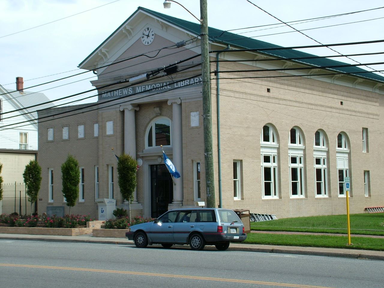 Mathews Memorial Library (JPG)
